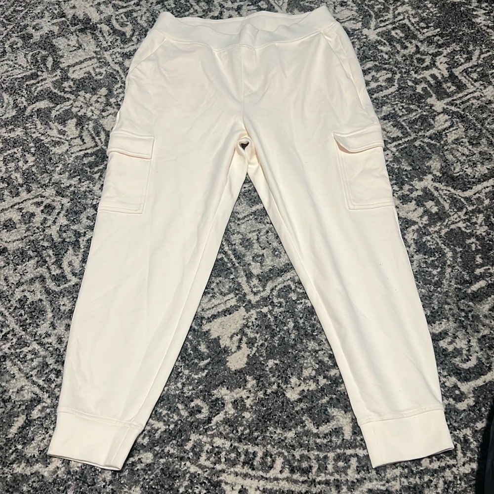 LNWOT Old Navy Active Off white/cream joggers